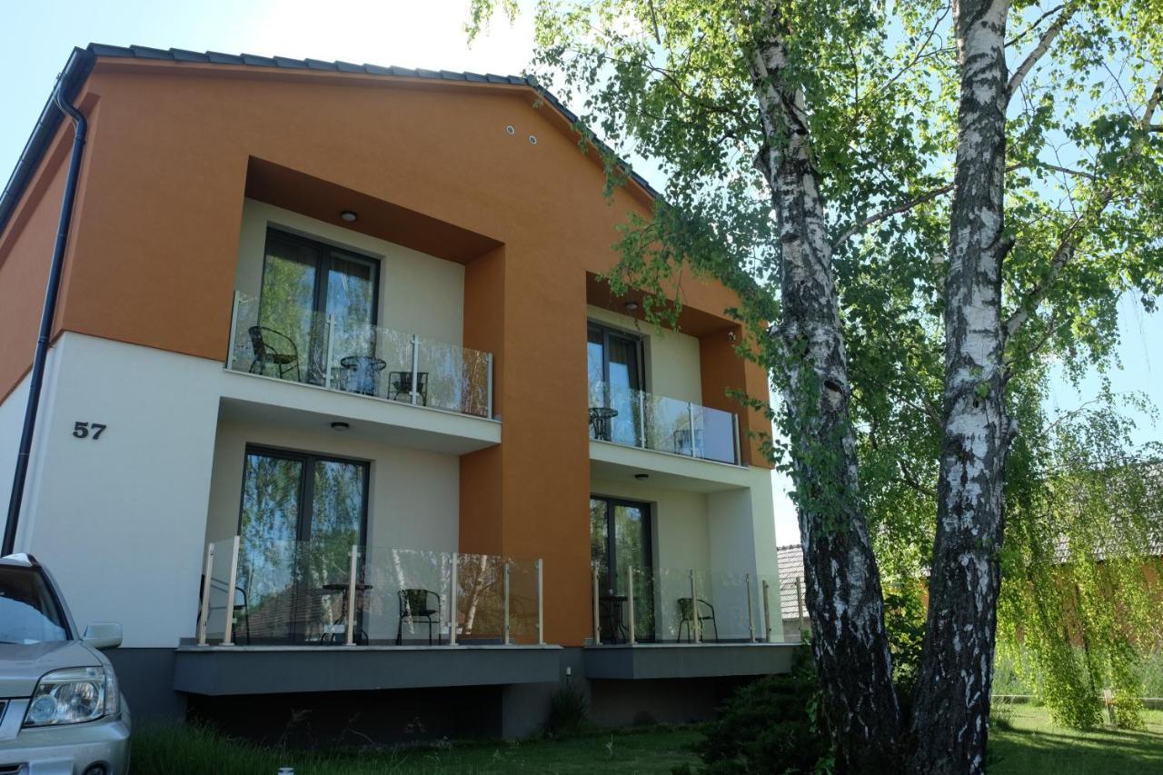 Penzion Pod Brezami** Neutra Exterior foto